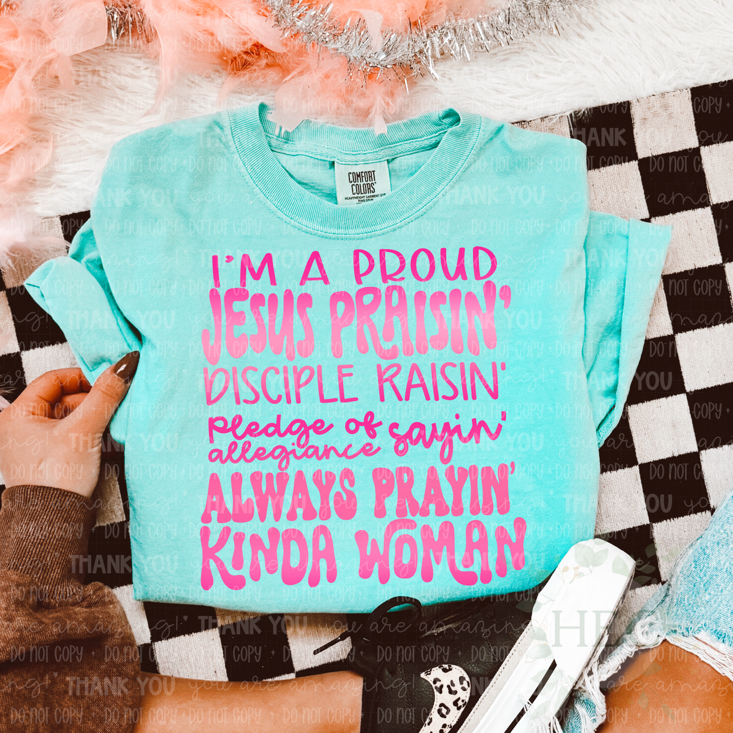 I'm a proud Jesus praisin woman - neon