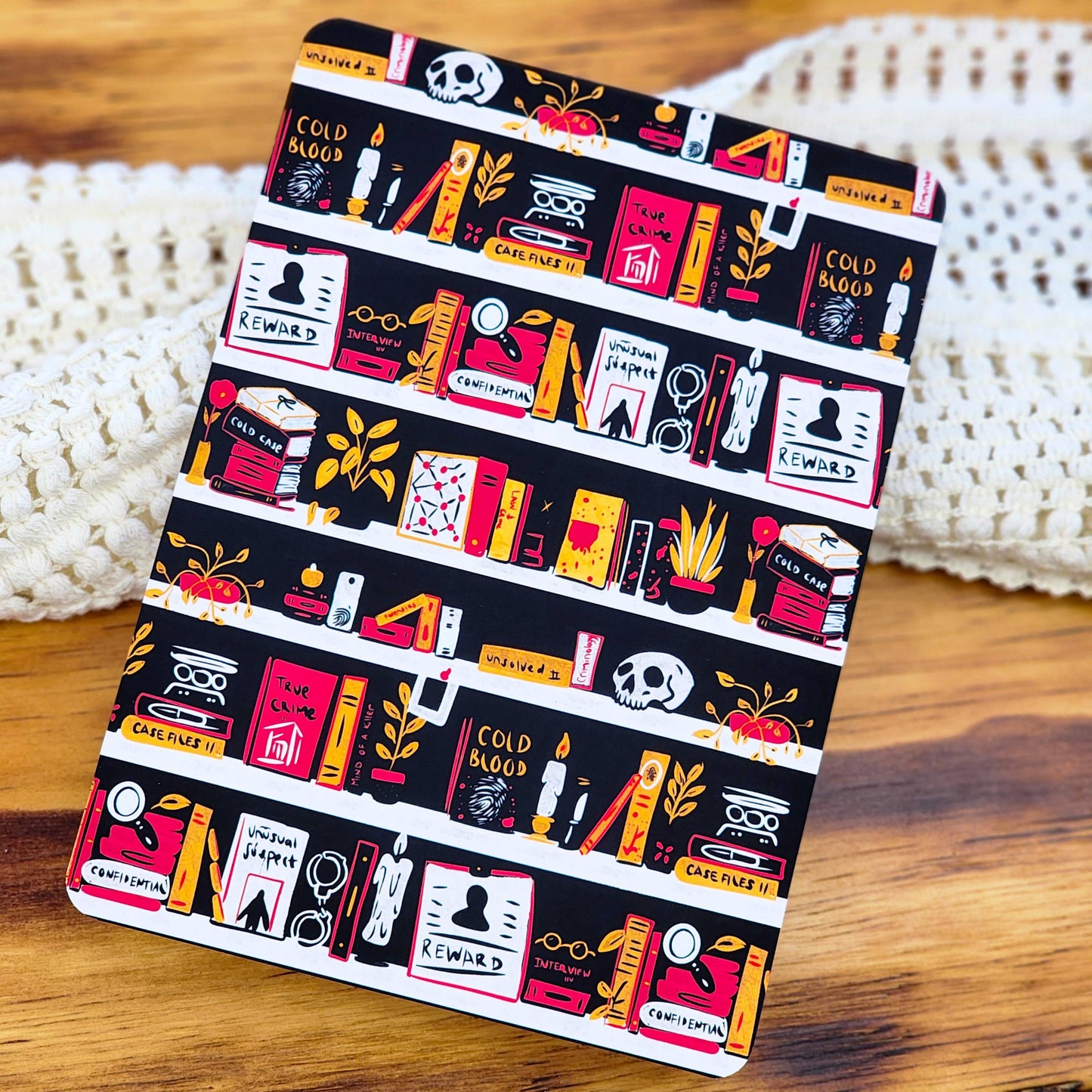Kindle Cardstock Insert Print: Thrills and Crimes: Library Card / Kindle Paperwhite 11th Generation (2021) 4.9x6.8"