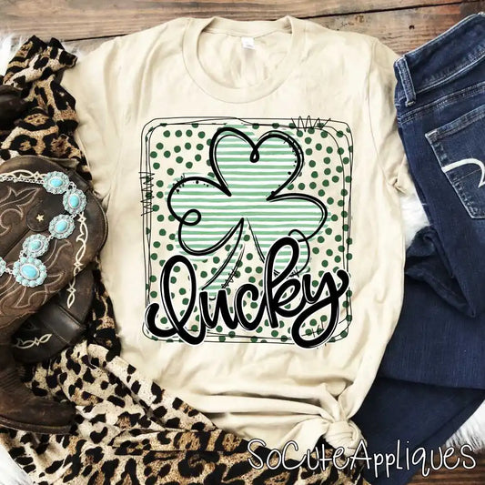 Lucky stripe clover on dots