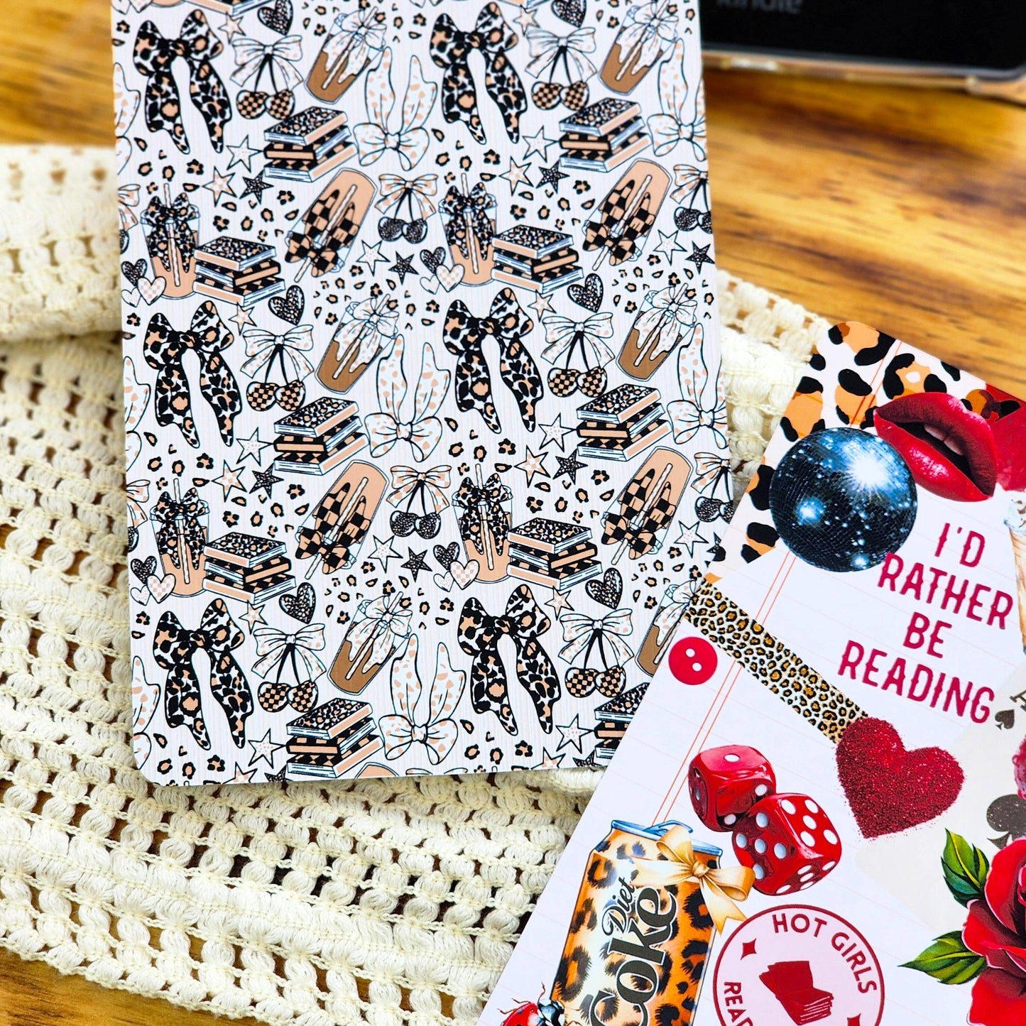 Kindle Cardstock Insert Print: Animal Printed Aesthetic: Coffee and Book Pattern / Kindle Paperwhite 12th Generation/Colorsoft (2024) 5"x7"